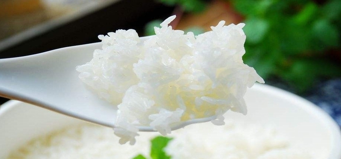 大米饭水和米比例多少 做大米饭米和水的比例是多少 - 蜜厨房 - 蜜厨房
